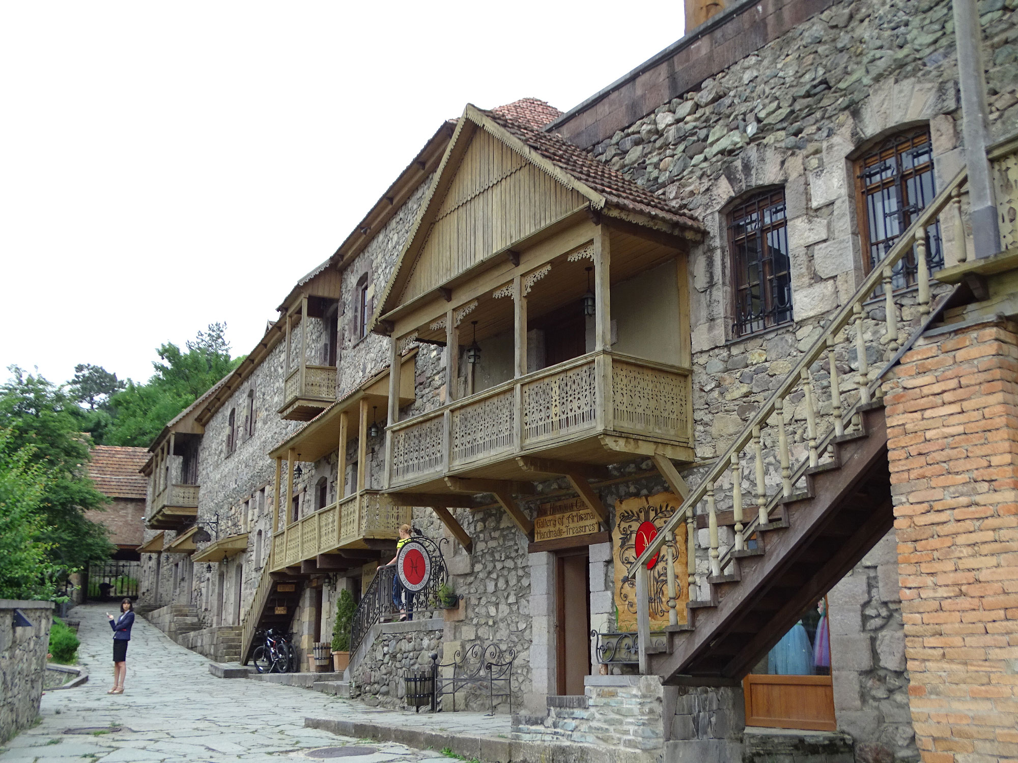 Dilijan (Дилижан) (Photo license: CC BY 2.0)